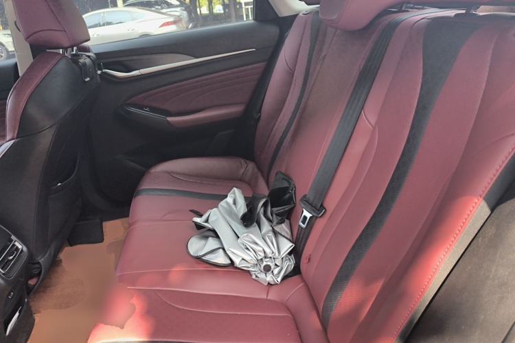 Used CHANGAN Eado 2021 PLUS Blue Whale NE 1.4T GDI DCT Prestige Model Left Rear Seat