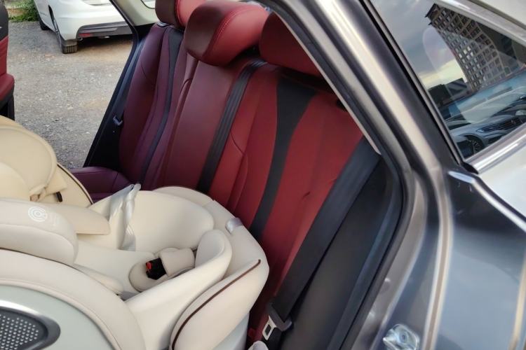 Used CHANGAN Eado 2021 PLUS Blue Whale NE 1.4T GDI DCT Prestige Model Left Rear Seat