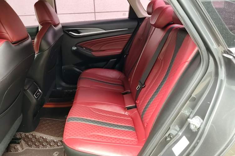 Used CHANGAN Eado 2021 PLUS Blue Whale NE 1.4T GDI DCT Prestige Model Left Rear Seat