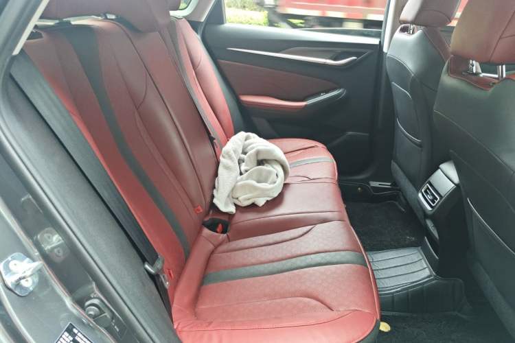 Used CHANGAN Eado 2021 PLUS Blue Whale NE 1.4T GDI DCT Prestige Model Left Rear Seat
