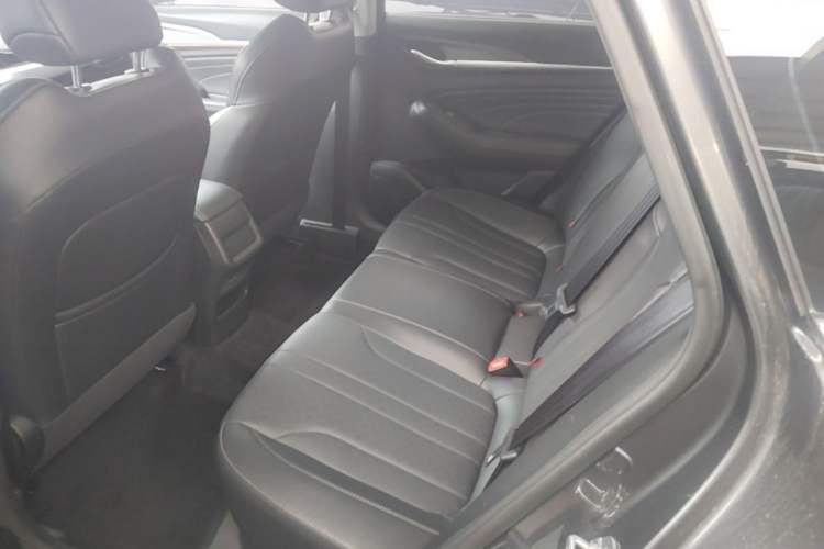 Used CHANGAN Eado 2021 PLUS 1.6L GDI Manual Luxury Model Left Rear Seat