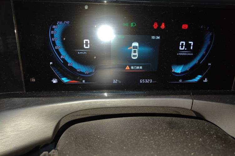 Used CHANGAN Eado 2021 PLUS Blue Whale NE 1.4T GDI DCT Prestige Model Odometer Close Up