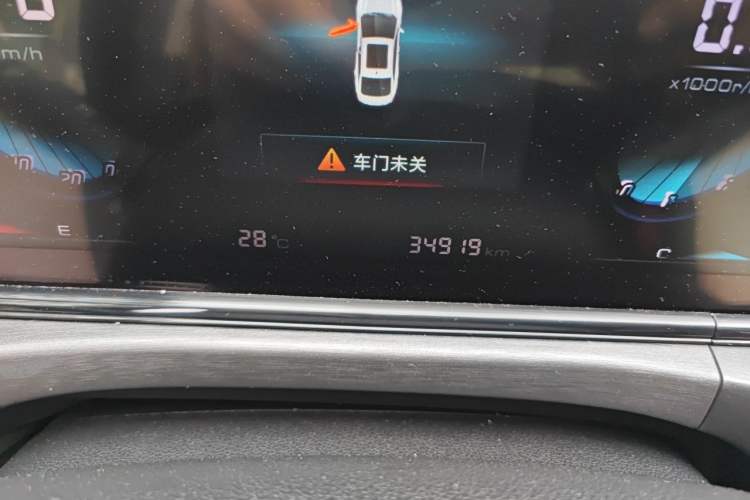 Used CHANGAN Eado 2021 PLUS Blue Whale NE 1.4T GDI DCT Prestige Model Odometer Close Up