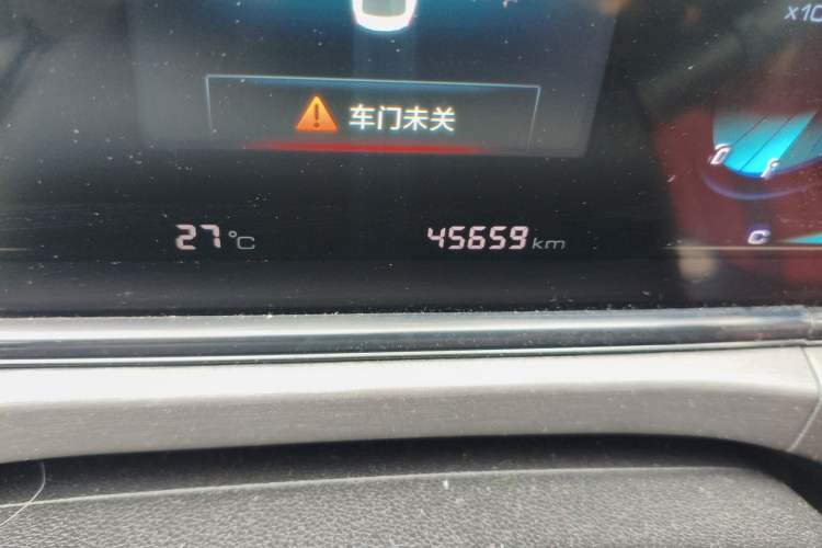 Used CHANGAN Eado 2021 PLUS Blue Whale NE 1.4T GDI DCT Prestige Model Odometer Close Up