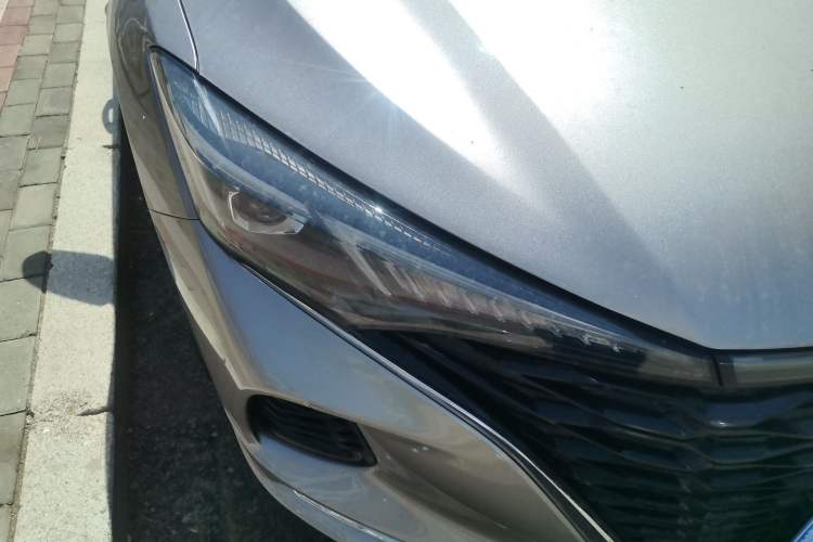 Used CHANGAN Eado 2021 PLUS Blue Whale NE 1.4T GDI DCT Flagship Model Right Front Headlight