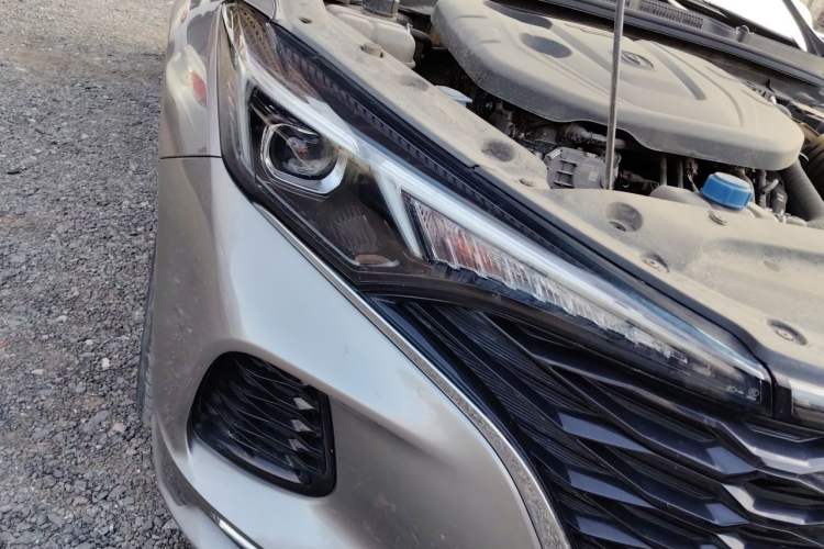 Used CHANGAN Eado 2021 PLUS Blue Whale NE 1.4T GDI DCT Prestige Model Right Front Headlight