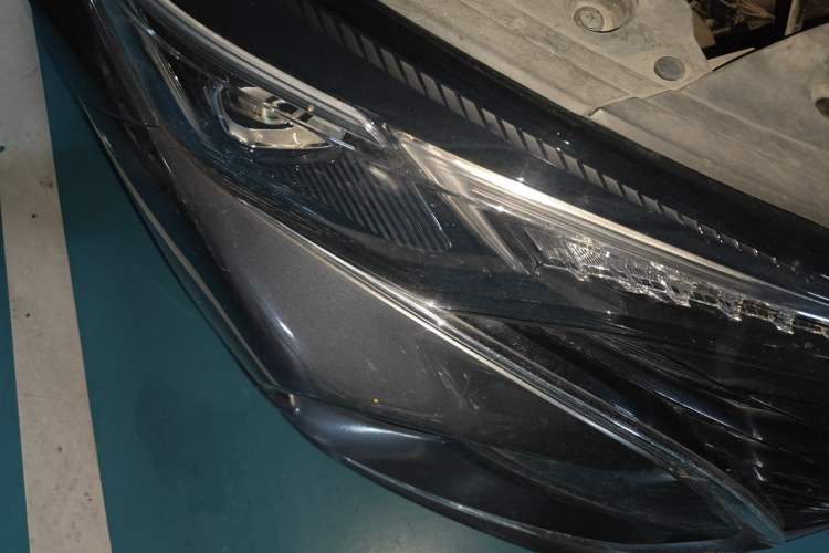 Used CHANGAN Eado 2021 PLUS Blue Whale NE 1.4T GDI DCT Prestige Model Right Front Headlight