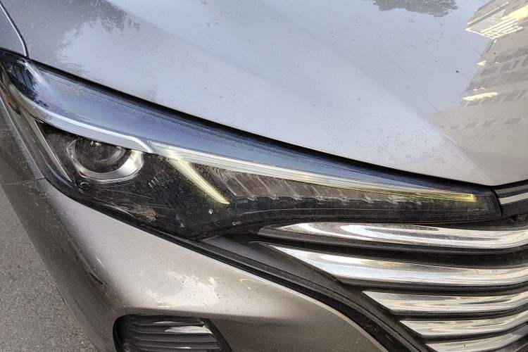Used CHANGAN Eado 2021 PLUS 1.6L GDI Manual Elite Model Right Front Headlight