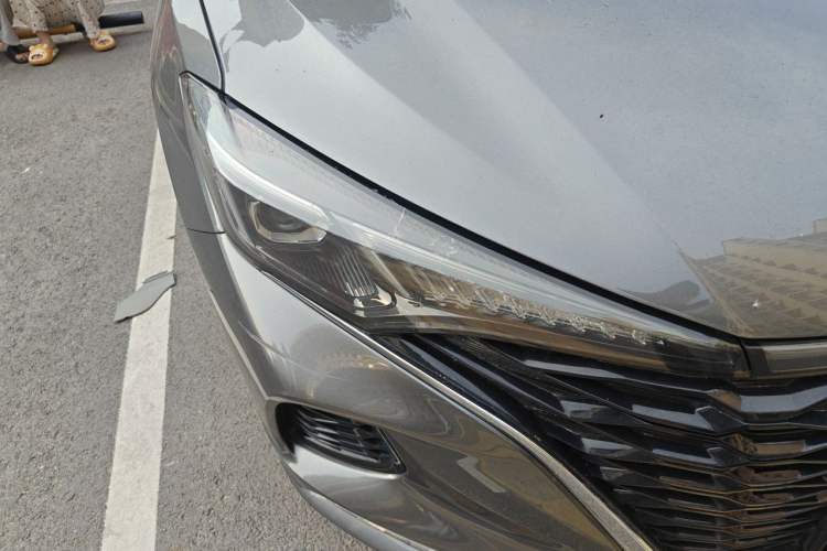 Used CHANGAN Eado 2021 PLUS Blue Whale NE 1.4T GDI DCT Flagship Model Right Front Headlight