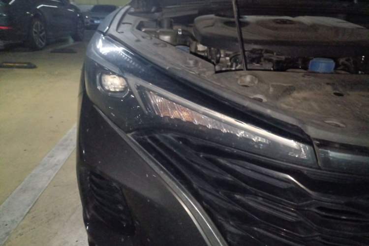 Used CHANGAN Eado 2021 PLUS Blue Whale NE 1.4T GDI DCT Prestige Model Right Front Headlight