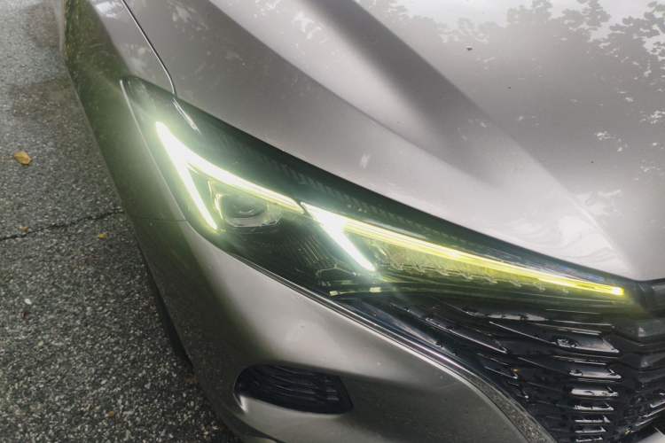 Used CHANGAN Eado 2021 PLUS Blue Whale NE 1.4T GDI DCT Prestige Model Right Front Headlight