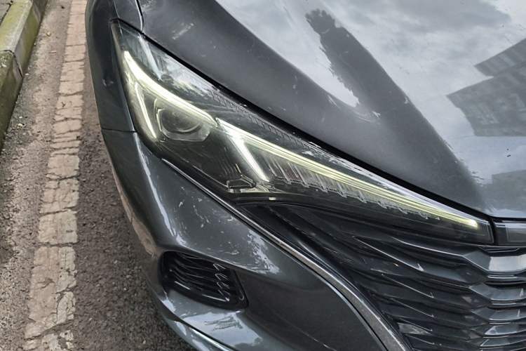 Used CHANGAN Eado 2021 PLUS Blue Whale NE 1.4T GDI DCT Prestige Model Right Front Headlight