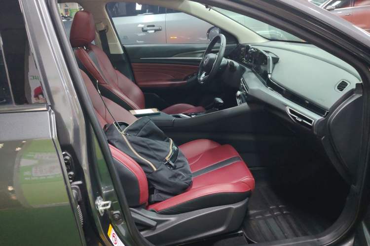 Used CHANGAN Eado 2021 PLUS Blue Whale NE 1.4T GDI DCT Flagship Model Right Front Seat