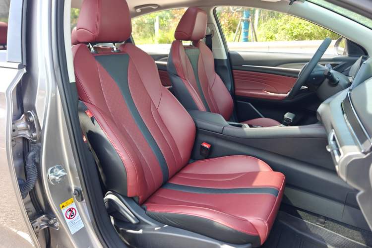 Used CHANGAN Eado 2021 PLUS Blue Whale NE 1.4T GDI DCT Prestige Model Right Front Seat