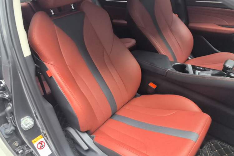 Used CHANGAN Eado 2021 PLUS Blue Whale NE 1.4T GDI DCT Prestige Model Right Front Seat
