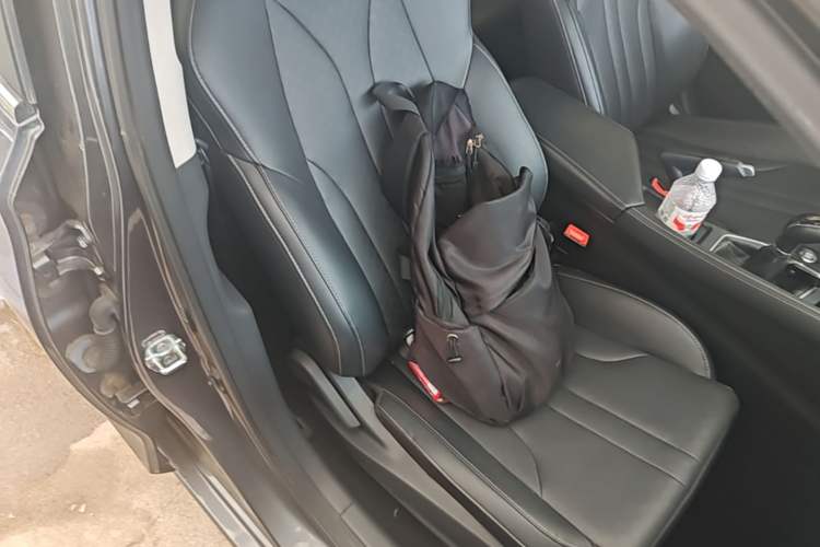 Used CHANGAN Eado 2021 PLUS 1.6L GDI Manual Elite Model Right Front Seat