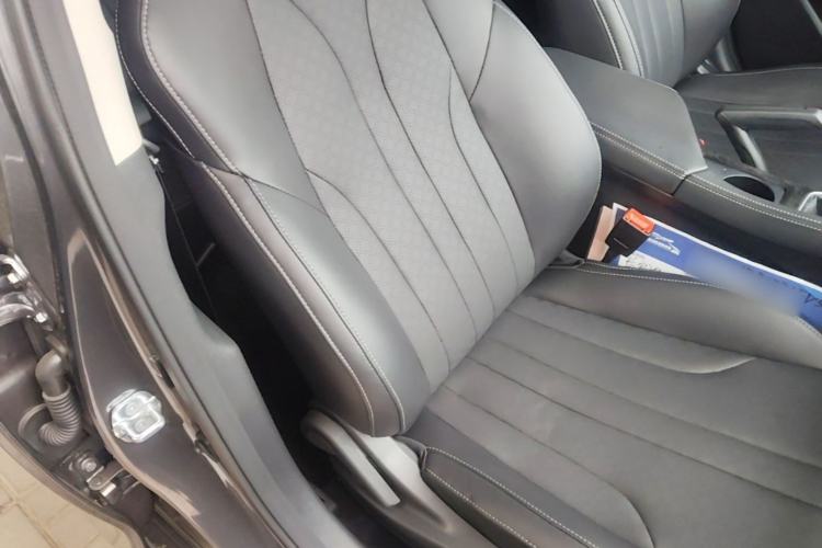 Used CHANGAN Eado 2021 PLUS 1.6L GDI Manual Luxury Model Right Front Seat