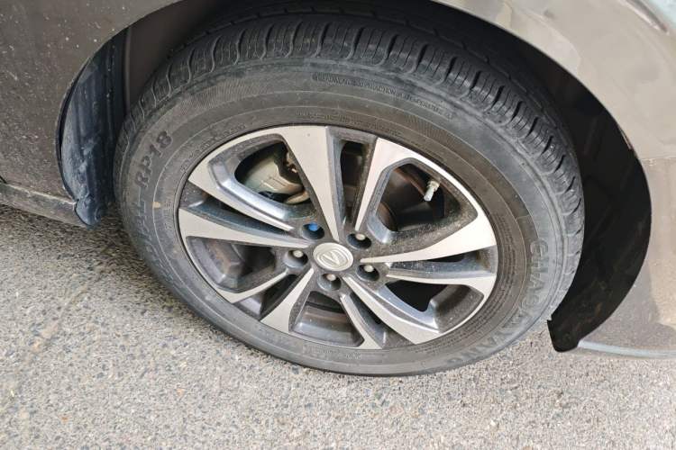 Used CHANGAN Eado 2021 PLUS Blue Whale NE 1.4T GDI DCT Prestige Model Right Front Wheel Hub