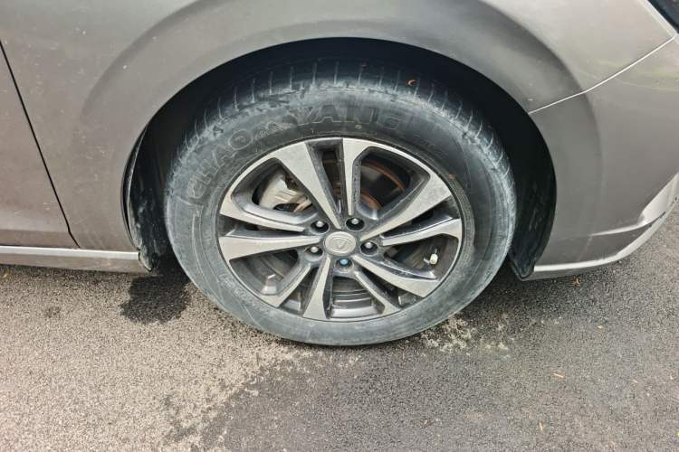 Used CHANGAN Eado 2021 PLUS Blue Whale NE 1.4T GDI DCT Prestige Model Right Front Wheel Hub