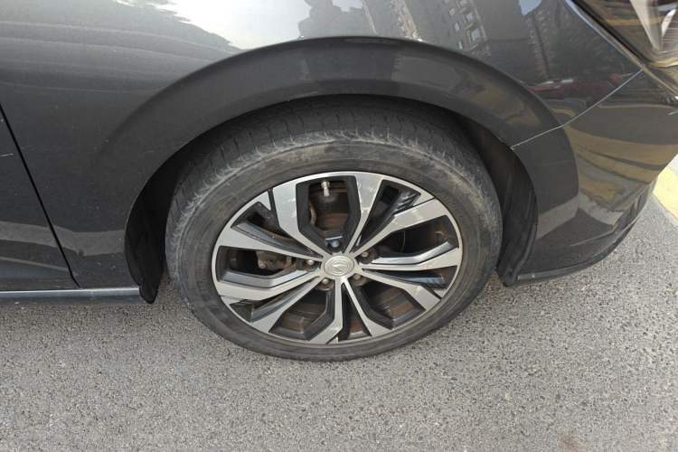 Used CHANGAN Eado 2021 PLUS Blue Whale NE 1.4T GDI DCT Flagship Model Right Front Wheel Hub