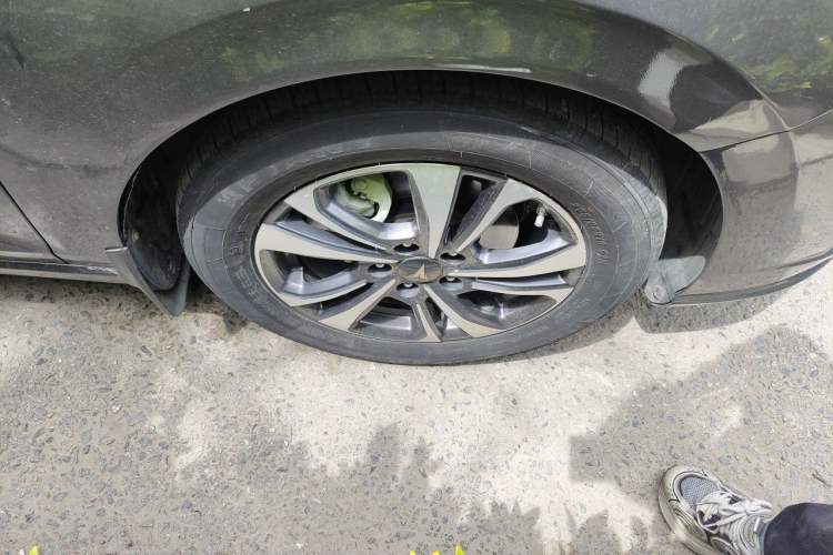 Used CHANGAN Eado 2021 PLUS 1.6L GDI CVT Luxury Model Right Front Wheel Hub