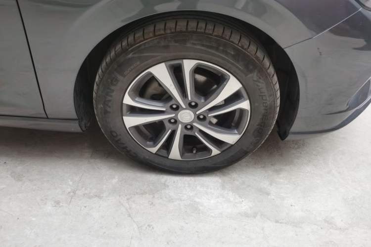 Used CHANGAN Eado 2021 PLUS Blue Whale NE 1.4T GDI DCT Prestige Model Right Front Wheel Hub