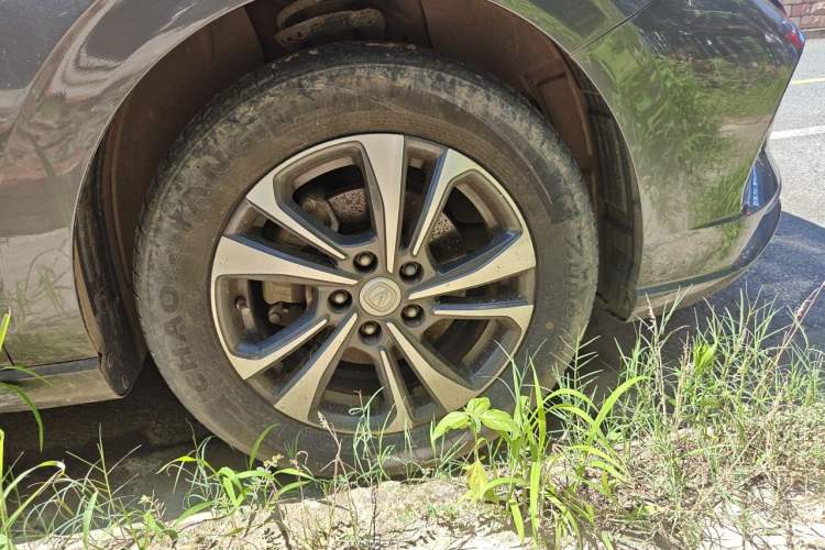 Used CHANGAN Eado 2021 PLUS Blue Whale NE 1.4T GDI DCT Prestige Model Right Front Wheel Hub