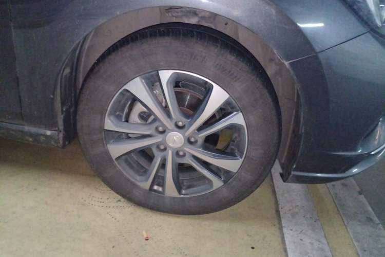 Used CHANGAN Eado 2021 PLUS Blue Whale NE 1.4T GDI DCT Prestige Model Right Front Wheel Hub