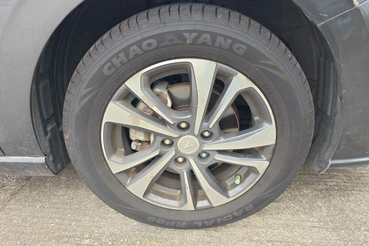 Used CHANGAN Eado 2021 PLUS 1.6L GDI Manual Luxury Model Right Front Wheel Hub