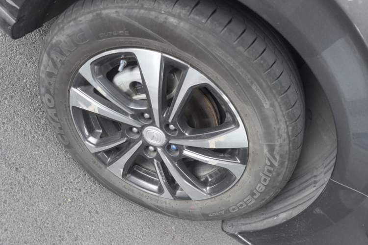 Used CHANGAN Eado 2021 PLUS Blue Whale NE 1.4T GDI DCT Prestige Model Right Front Wheel Hub