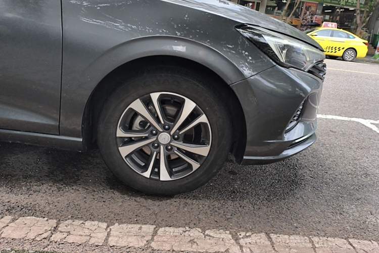 Used CHANGAN Eado 2021 PLUS Blue Whale NE 1.4T GDI DCT Prestige Model Right Front Wheel Hub