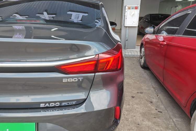 Used CHANGAN Eado 2021 PLUS Blue Whale NE 1.4T GDI DCT Prestige Model Right Rear Taillight