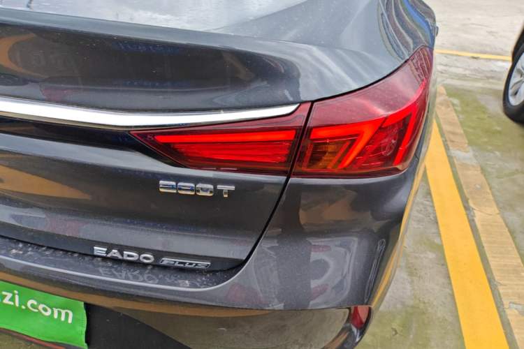Used CHANGAN Eado 2021 PLUS Blue Whale NE 1.4T GDI DCT Prestige Model Right Rear Taillight