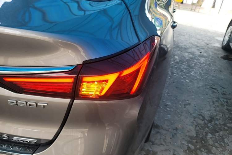Used CHANGAN Eado 2021 PLUS Blue Whale NE 1.4T GDI DCT Prestige Model Right Rear Taillight
