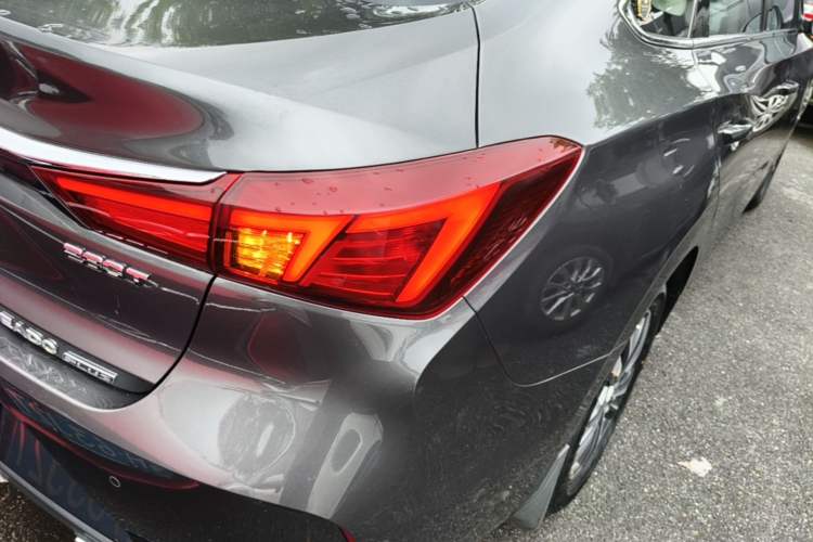 Used CHANGAN Eado 2021 PLUS Blue Whale NE 1.4T GDI DCT Prestige Model Right Rear Taillight