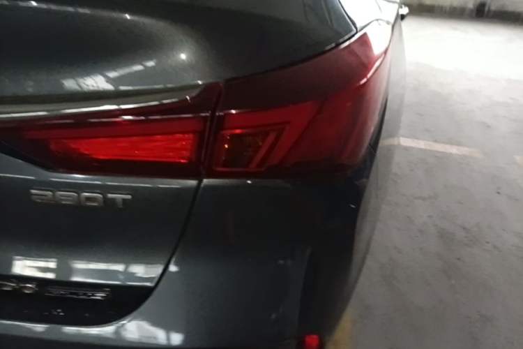 Used CHANGAN Eado 2021 PLUS Blue Whale NE 1.4T GDI DCT Prestige Model Right Rear Taillight