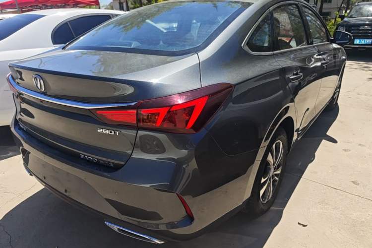 Used CHANGAN Eado 2021 PLUS Blue Whale NE 1.4T GDI DCT Prestige Model Right Rear Taillight