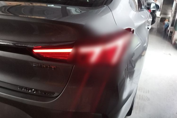 Used CHANGAN Eado 2021 PLUS Blue Whale NE 1.4T GDI DCT Prestige Model Right Rear Taillight