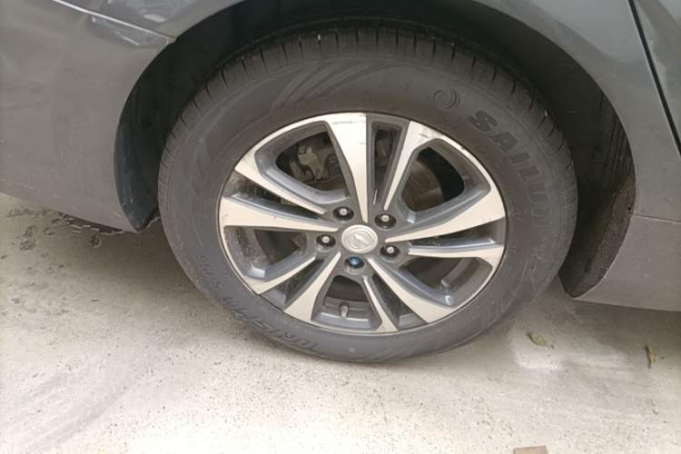 Used CHANGAN Eado 2021 PLUS Blue Whale NE 1.4T GDI DCT Prestige Model Right Rear Wheel Hub