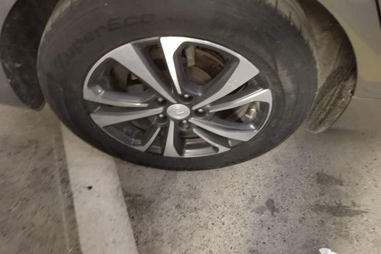Used CHANGAN Eado 2021 PLUS 1.6L GDI CVT Luxury Model Right Rear Wheel Hub