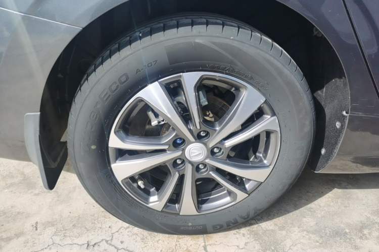 Used CHANGAN Eado 2021 PLUS Blue Whale NE 1.4T GDI DCT Prestige Model Right Rear Wheel Hub