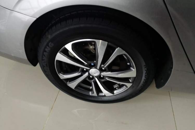Used CHANGAN Eado 2021 PLUS Blue Whale NE 1.4T GDI DCT Prestige Model Right Rear Wheel Hub
