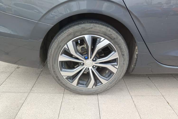 Used CHANGAN Eado 2021 PLUS Blue Whale NE 1.4T GDI DCT Flagship Model Right Rear Wheel Hub