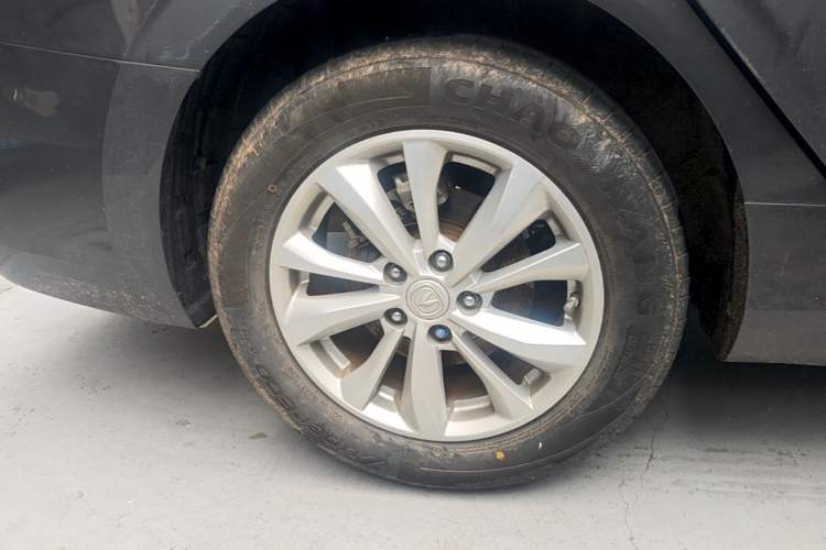 Used CHANGAN Eado 2021 PLUS 1.6L GDI CVT Elite Model Right Rear Wheel Hub