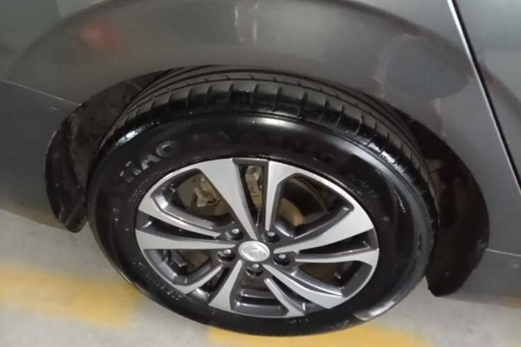 Used CHANGAN Eado 2021 PLUS Blue Whale NE 1.4T GDI DCT Prestige Model Right Rear Wheel Hub