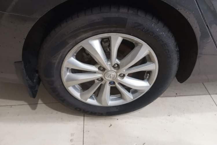 Used CHANGAN Eado 2021 PLUS 1.6L GDI CVT Elite Model Right Rear Wheel Hub