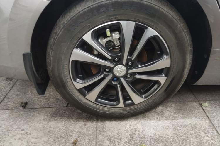Used CHANGAN Eado 2021 PLUS Blue Whale NE 1.4T GDI DCT Prestige Model Right Rear Wheel Hub
