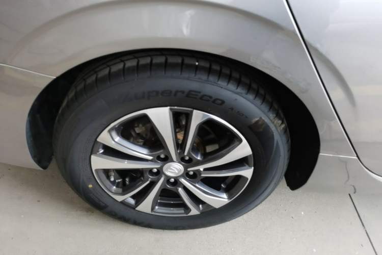 Used CHANGAN Eado 2021 PLUS Blue Whale NE 1.4T GDI DCT Prestige Model Right Rear Wheel Hub
