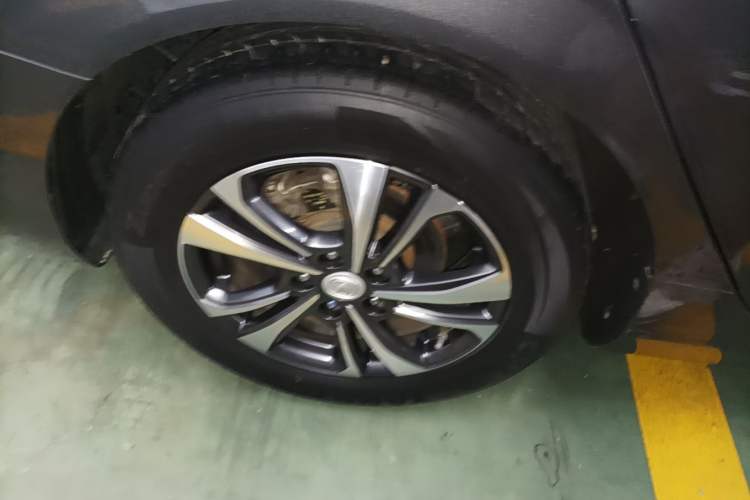 Used CHANGAN Eado 2021 PLUS Blue Whale NE 1.4T GDI DCT Prestige Model Right Rear Wheel Hub