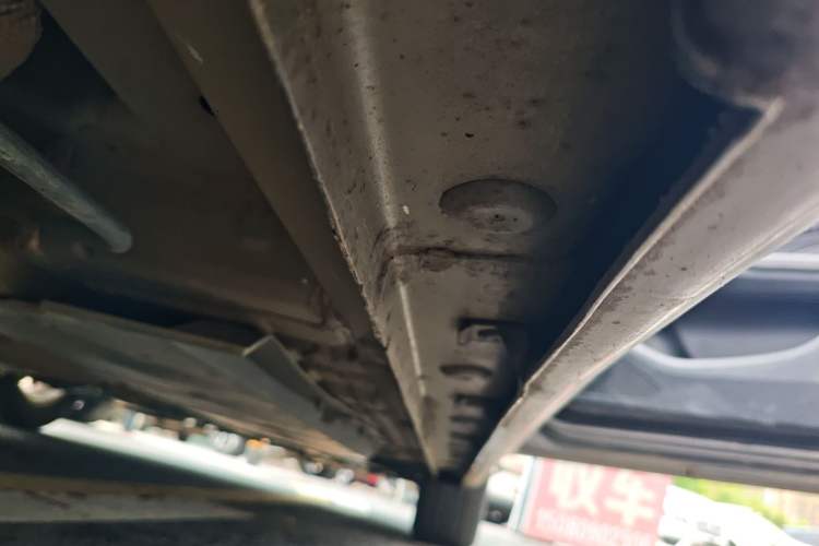 Used CHANGAN Eado 2021 PLUS 1.6L GDI Manual Elite Model Right Side Sill